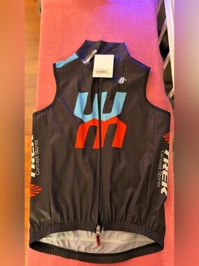 Bontrager WindTex Cycling Vest Trek Concept Stores New With Tags Medium